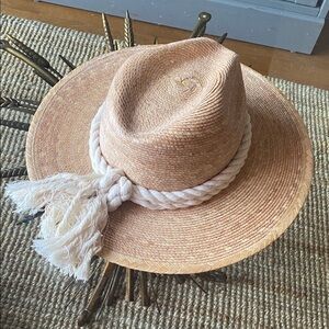 Sun hat with rope detail
